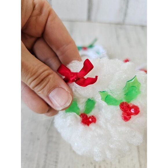 Vintage stocking wreath crochet ornament Xmas tree set - Picture 4 of 10